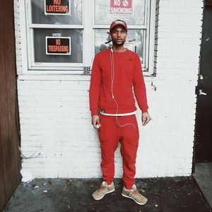 Meet your Posher, Troy